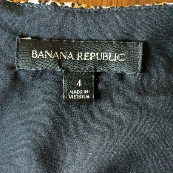 Banana Republic Wrap Dress Size 4 - Picture 13 of 14